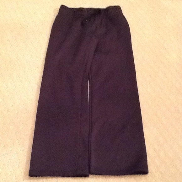 🎉 Woman’s XS or youth xl semi fitted Under Armour - Picture 2 of 8